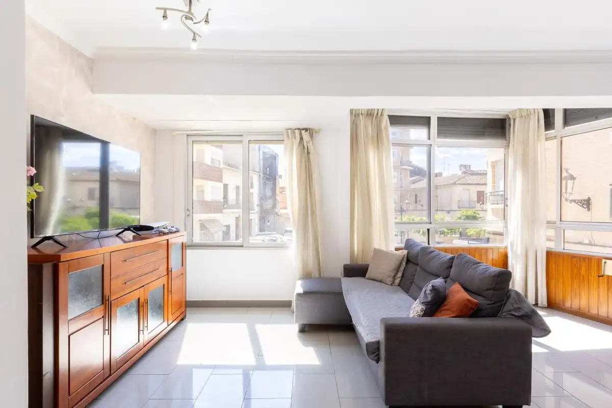 Sala de estar de Piso en venta en Benifaió con Calefacción, Terraza y Amueblado