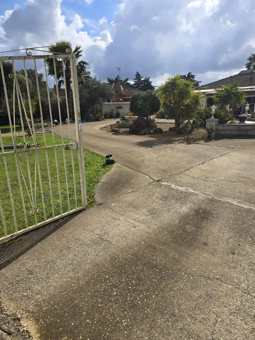 Parkplatz von Country house zum Verkauf in Chiclana de la Frontera mit Privatgarten, Abstellraum und Schwimmbad