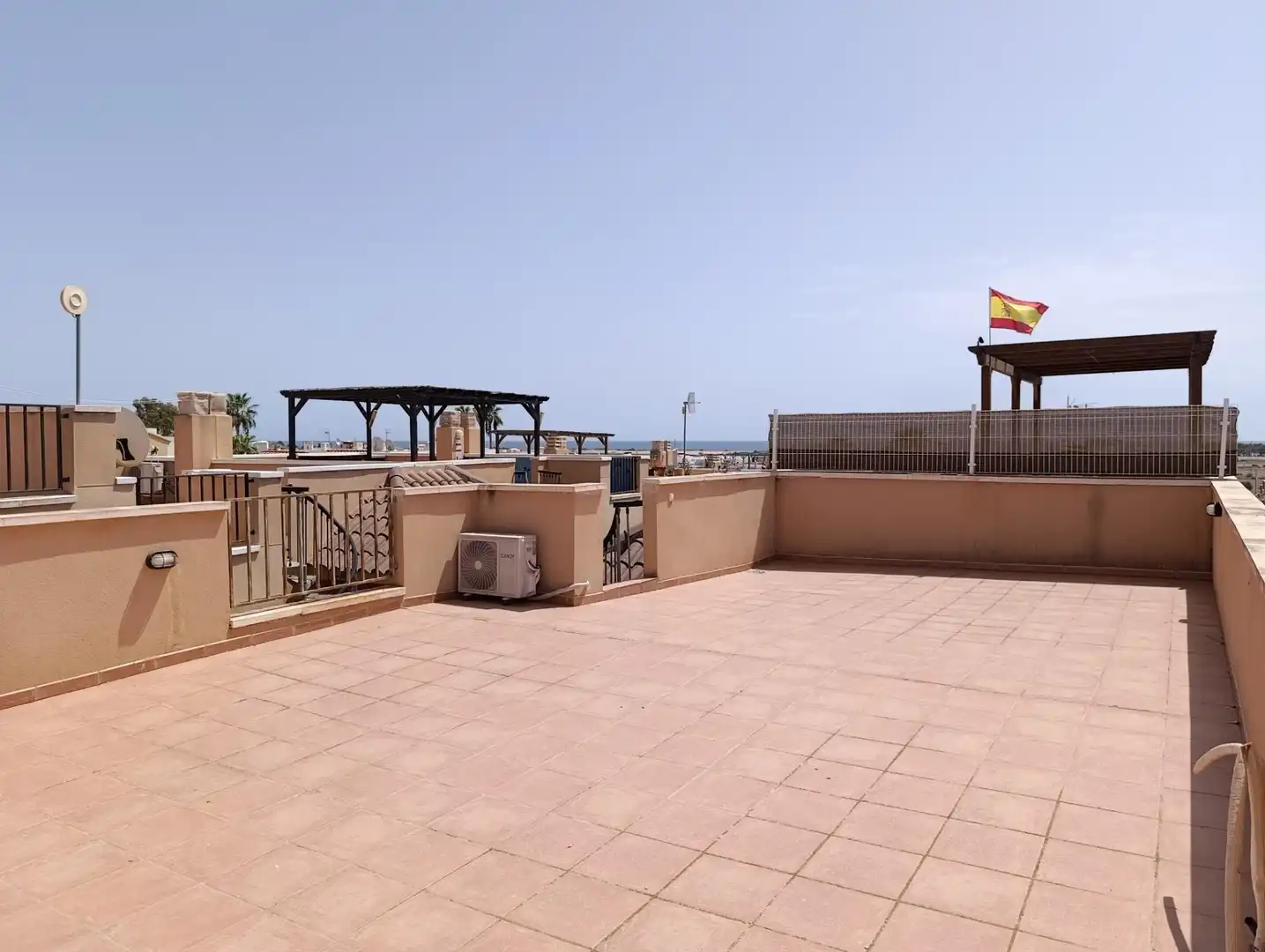 Terrasse von Dachboden zum Verkauf in Cuevas del Almanzora mit Klimaanlage, Terrasse und Möbliert