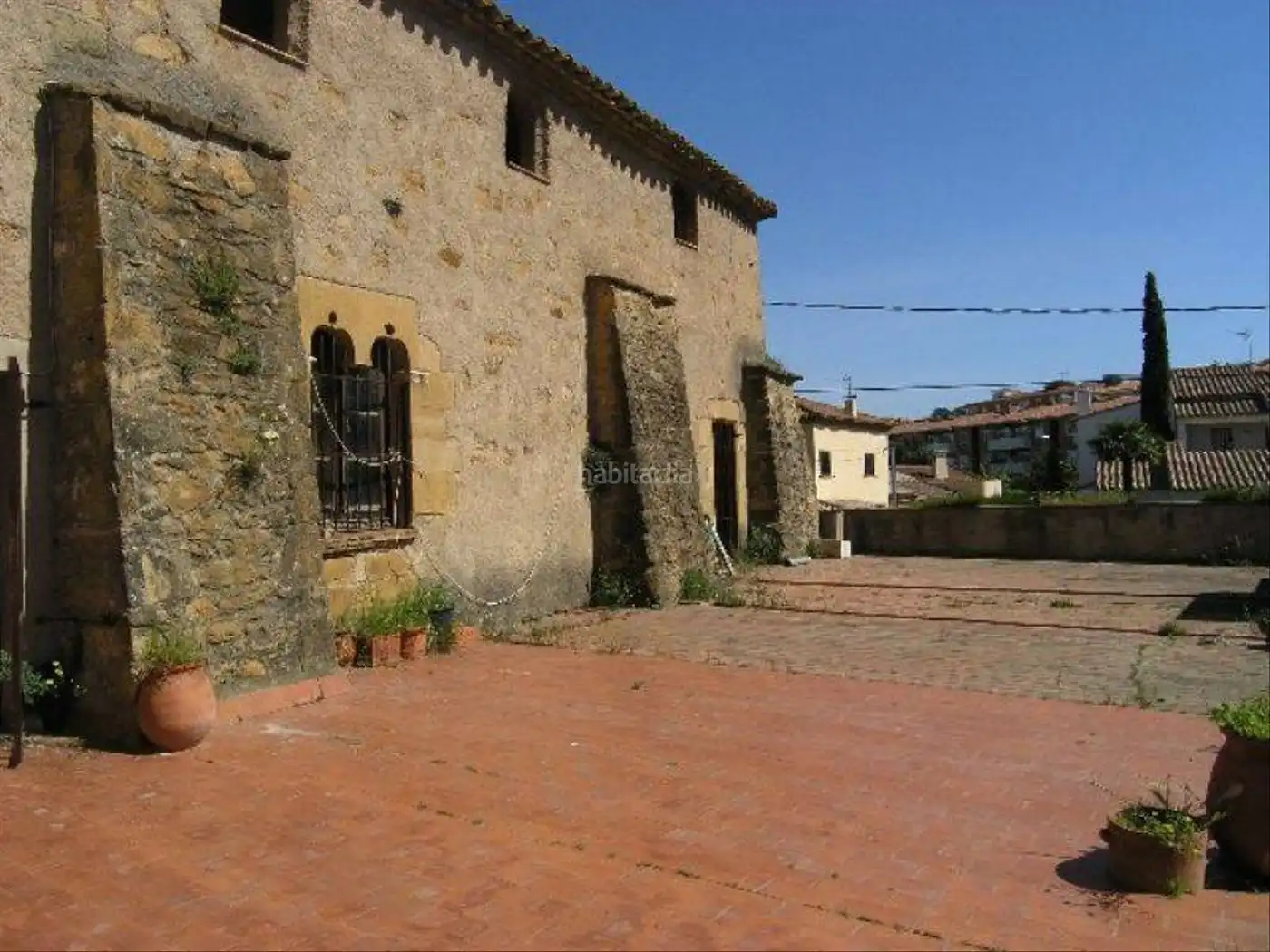 Casa rustica con giardino in vendita a La Bisbal d'Empordà, imagen 4