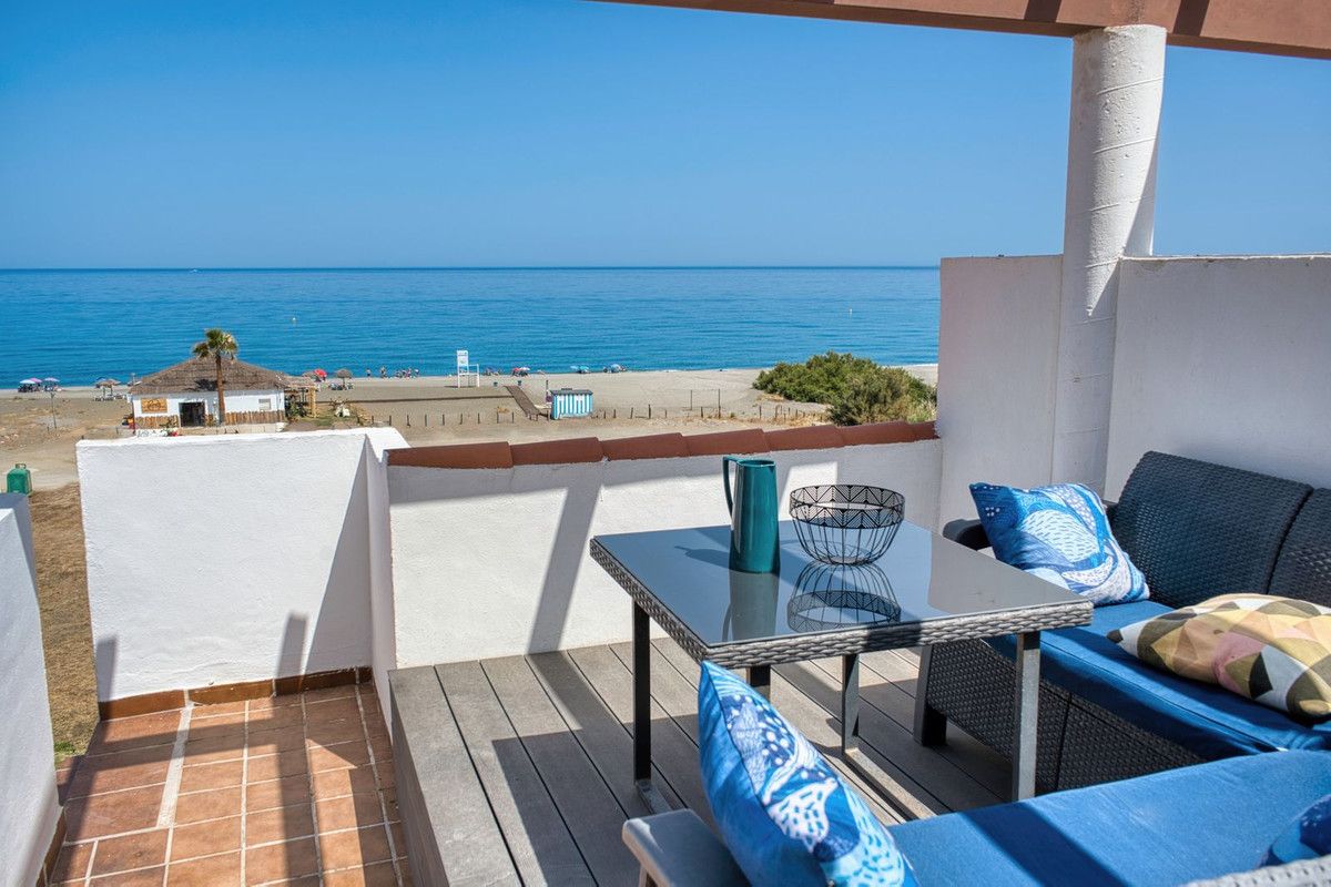 Terrace of Attic for rent in Manilva  with Air Conditioner, Private garden and Terrace