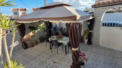 Foto 3 de Casa adosada en venda a Calle Londres, Nueva Torrevieja, Torrevieja