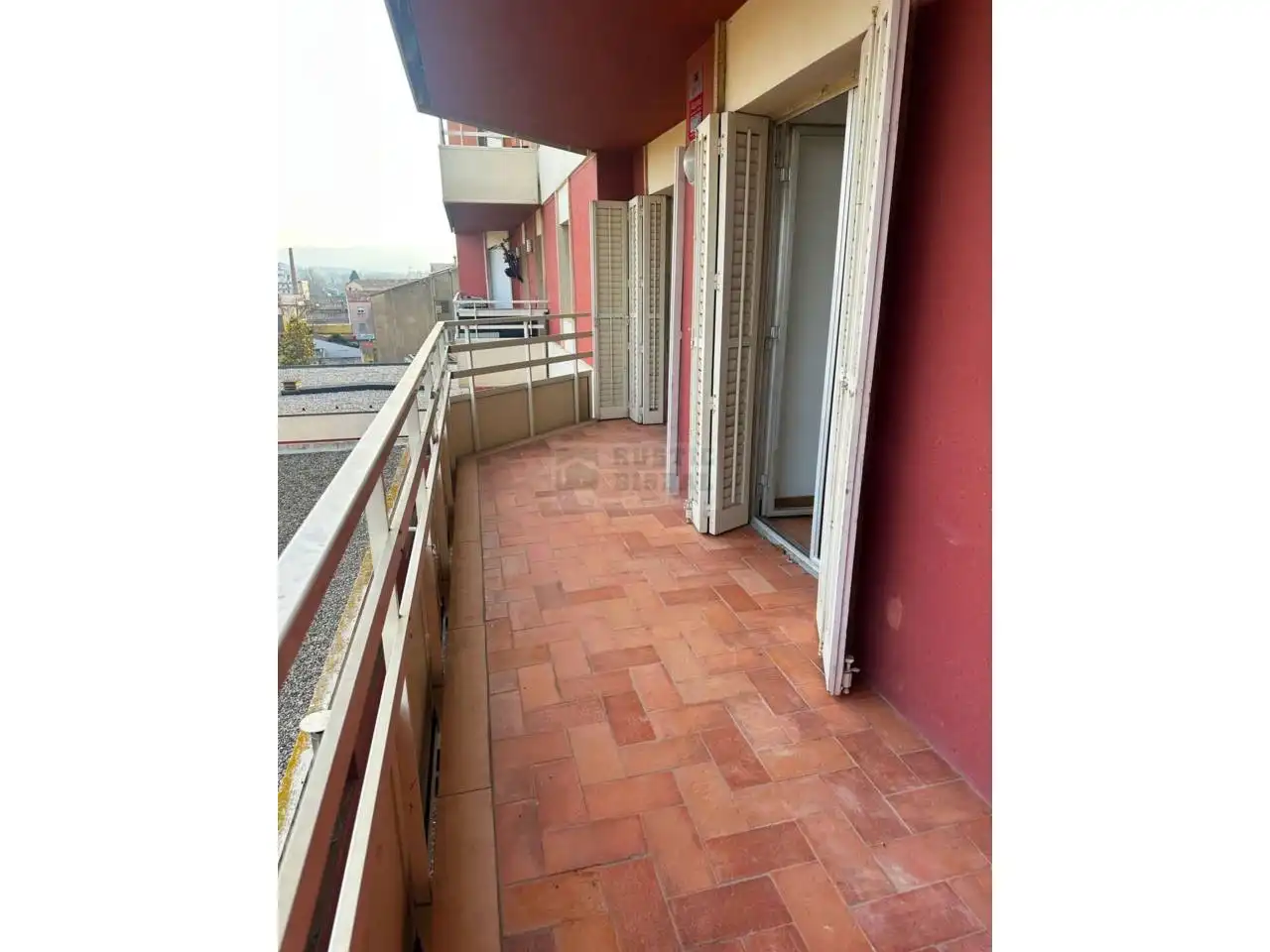 Terraza de Piso en venta en La Bisbal d'Empordà con Parquet y Balcón