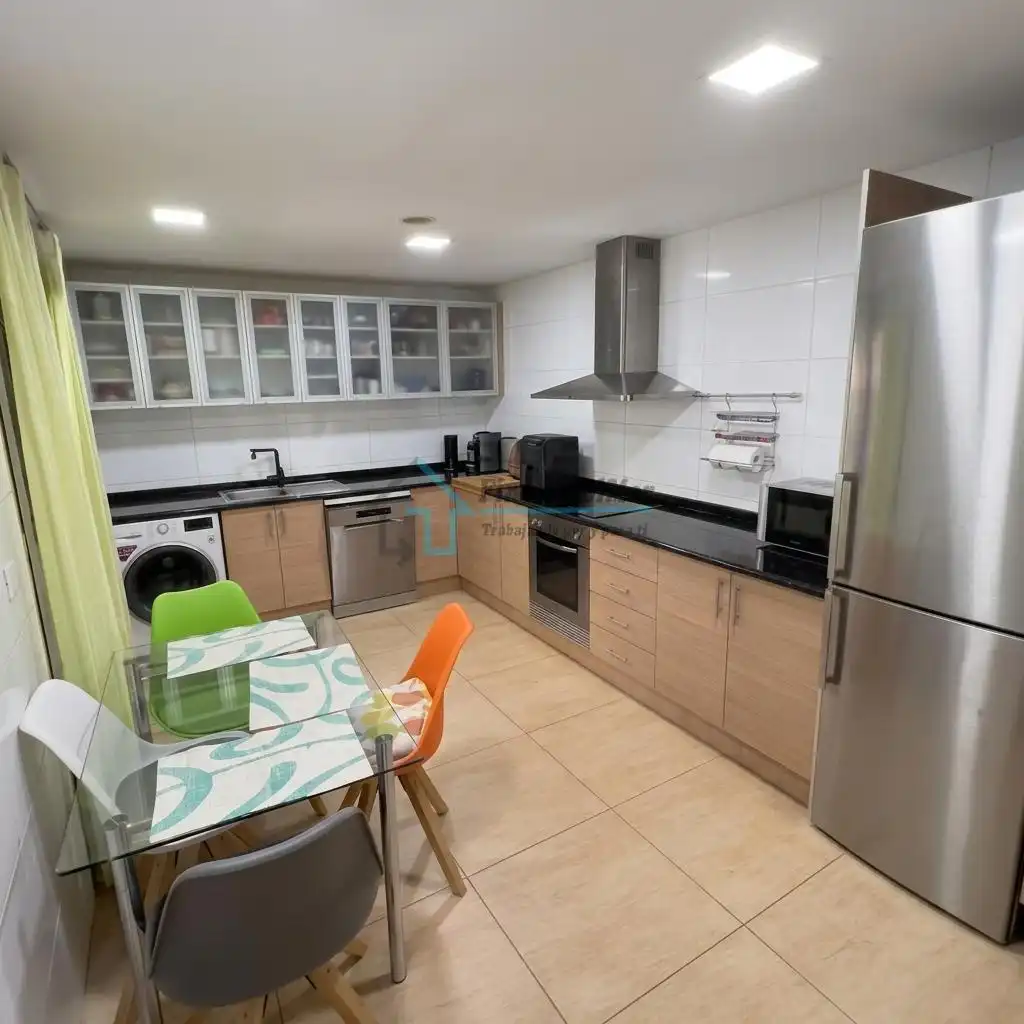 Cuina de Apartament en venda en Castellón de la Plana / Castelló de la Plana amb Aire condicionat, Calefacció i Parquet