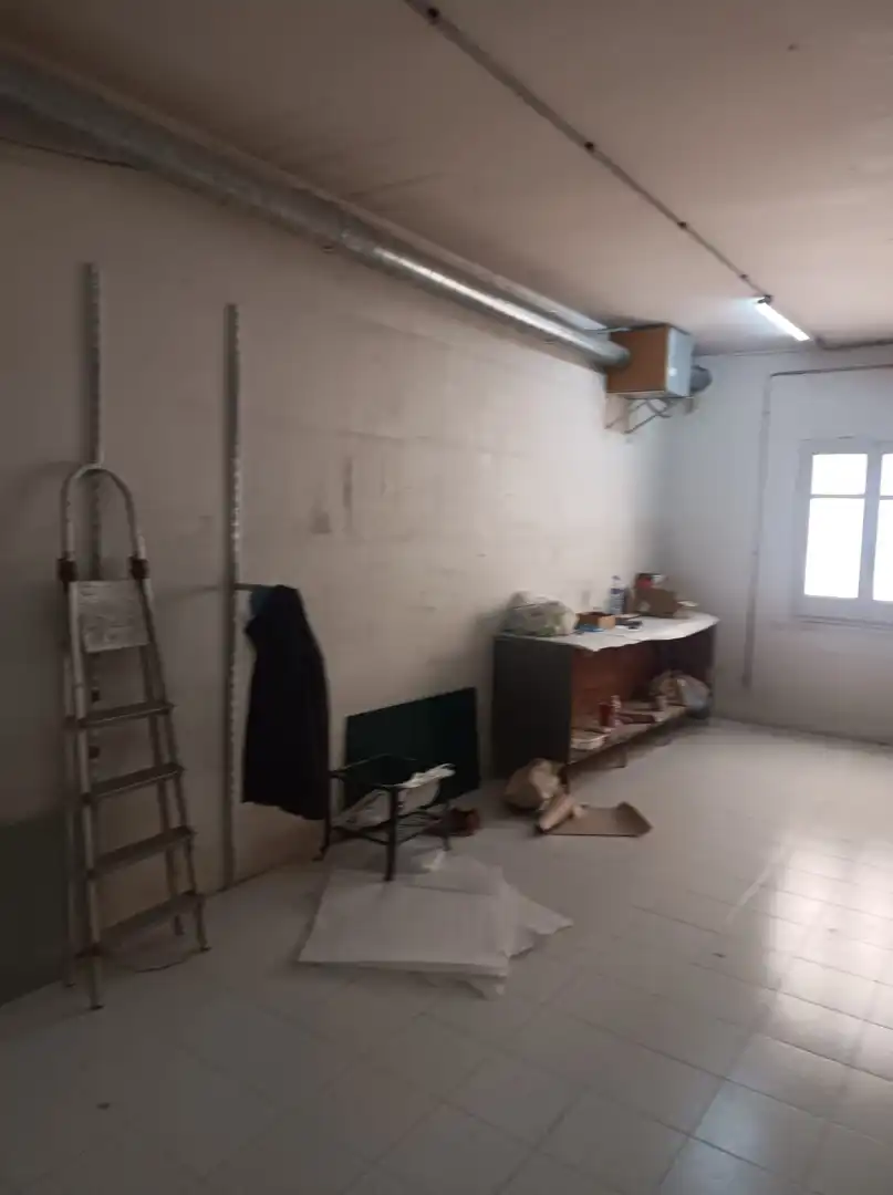Geschaftsraum zur Miete in Santa Coloma de Gramenet mit Parkett und Alarm