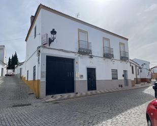 Vista exterior de Local de lloguer en Villanueva del Ariscal