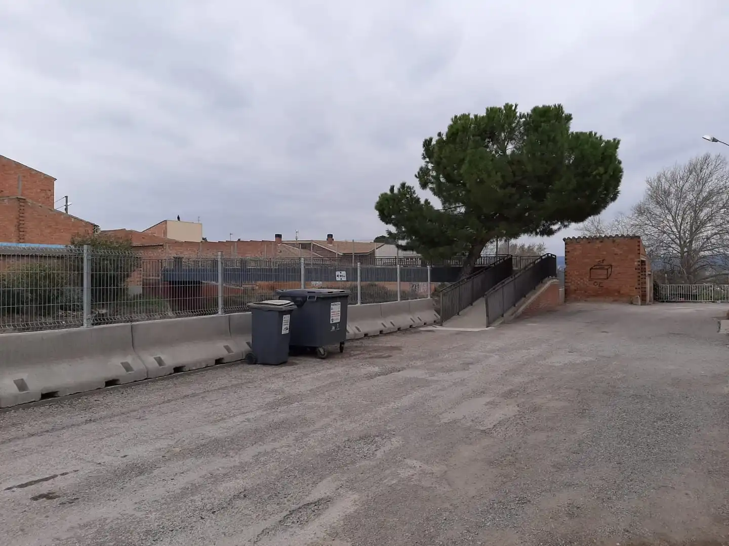Parking de Casa adosada en venta en Juneda con Terraza, Trastero y Amueblado