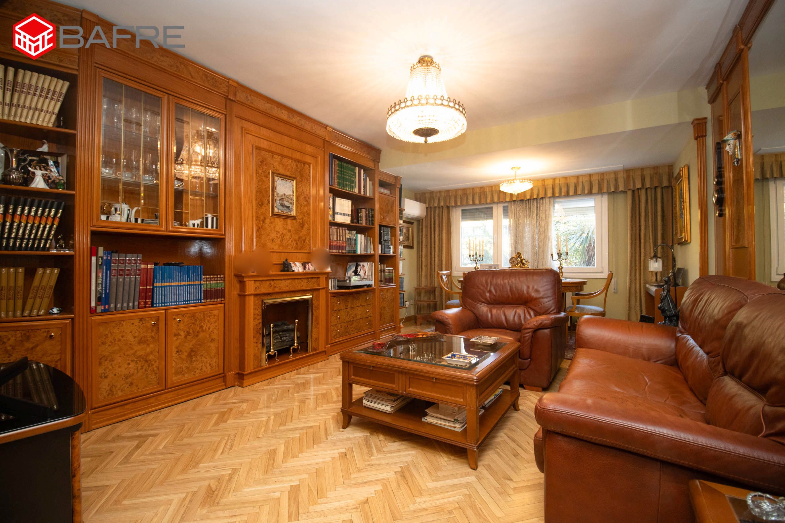Living room of Flat for sale in  Madrid Capital  with Air Conditioner, Heating and Private garden
