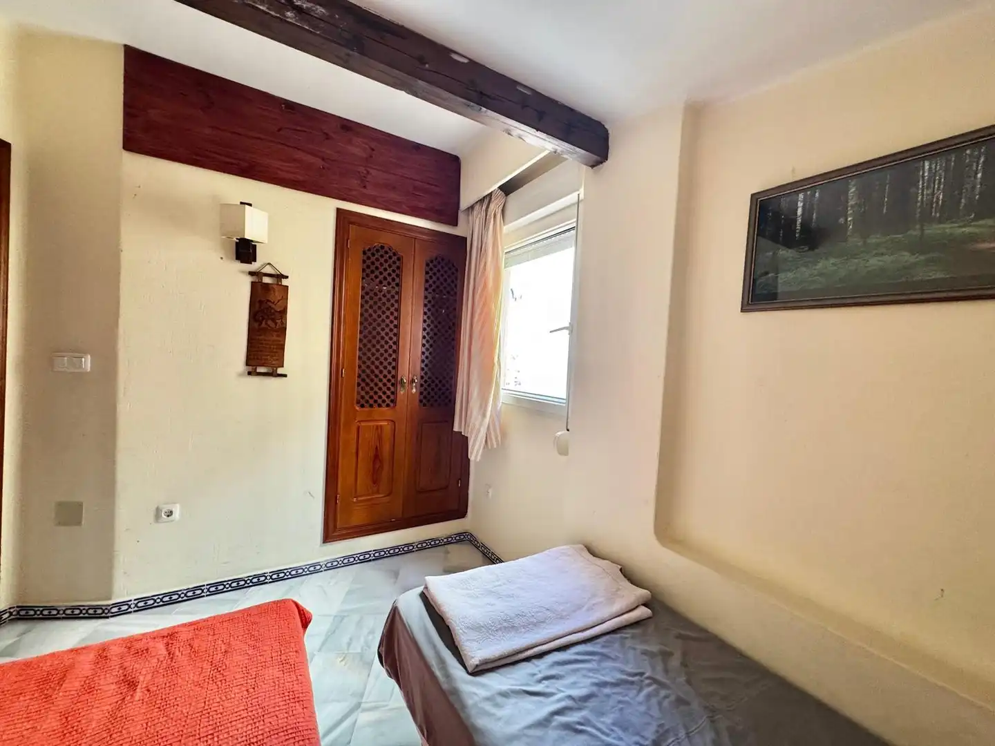 Dormitori de Apartament de lloguer en Torrevieja amb Aire condicionat, Calefacció i Moblat