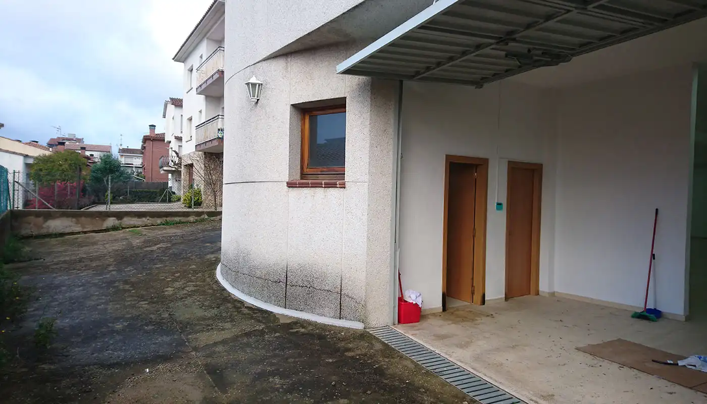 Vista exterior de Casa o xalet en venda en Hostalric amb Aire condicionat, Calefacció i Jardí privat