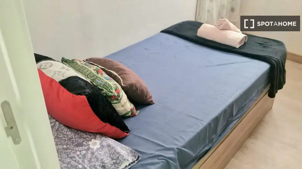 Flat with terrace to rent in Centro Urbano, imagen 3