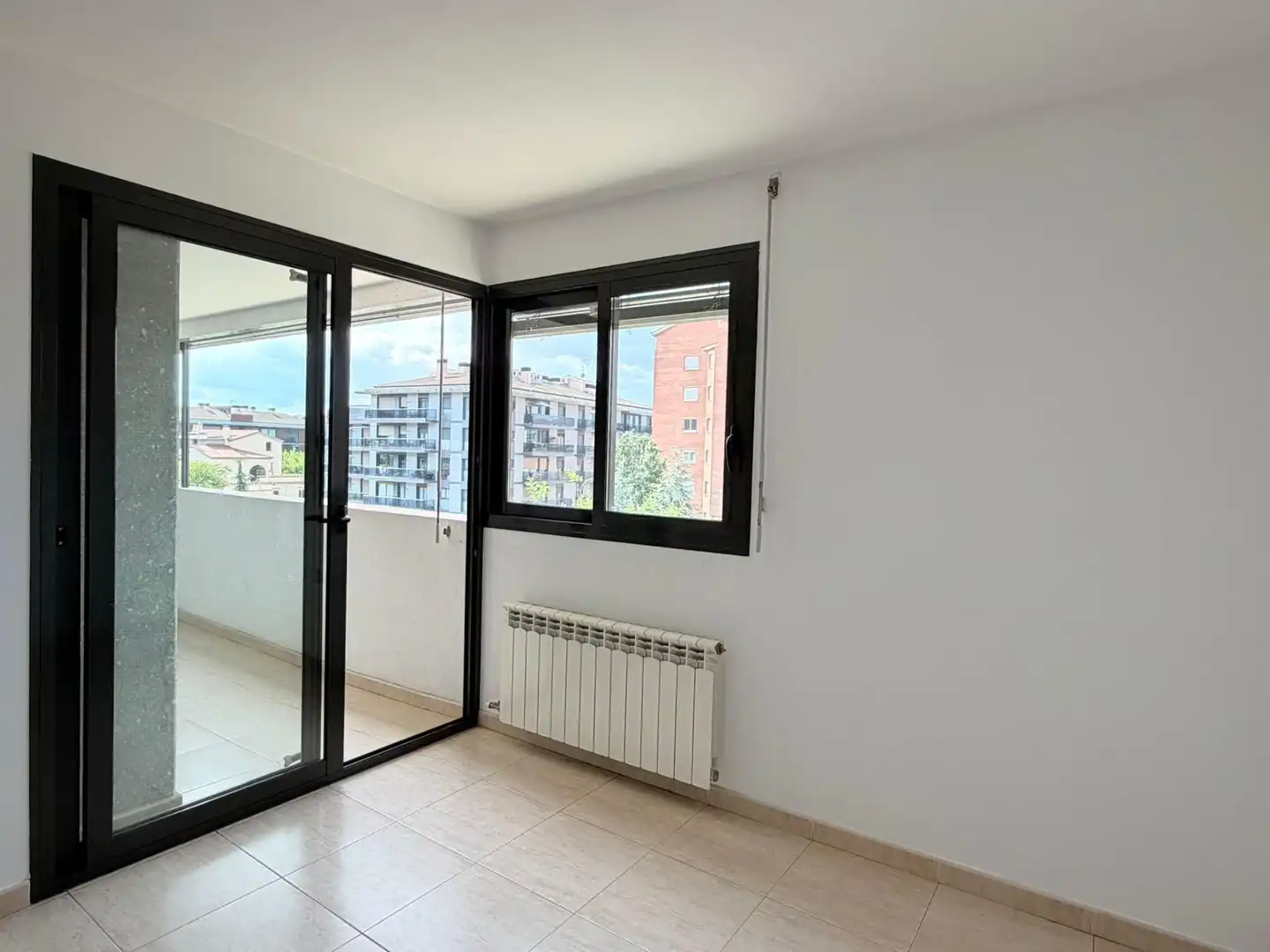 Terraza de Piso de alquiler en Igualada con Calefacción y Terraza