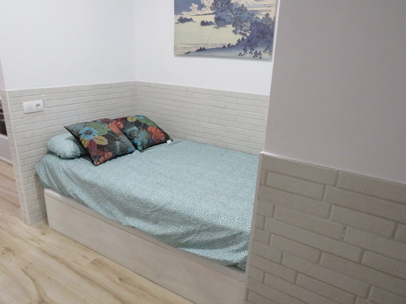 Dormitori de Pis en venda en  Sevilla Capital amb Aire condicionat i Moblat