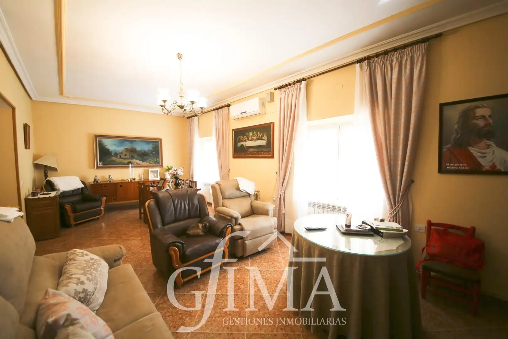 Living room of Houses for sale in Tomelloso  with Air Conditioner, Heating and Terrace