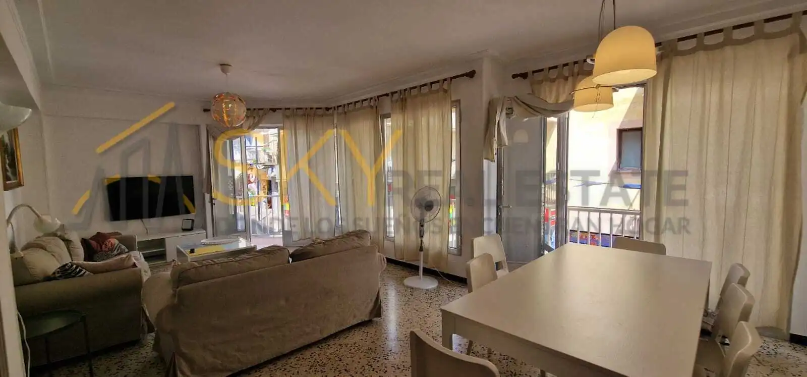 Menjador de Pis en venda en  Palma de Mallorca amb Aire condicionat, Terrassa i Moblat