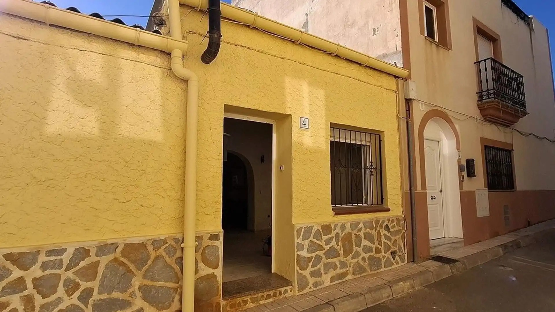 Vista exterior de Casa o xalet en venda en Turre amb Terrassa i Traster
