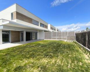 Exterior view of House or chalet to rent in Cuarte de Huerva  with Air Conditioner, Heating and Private garden