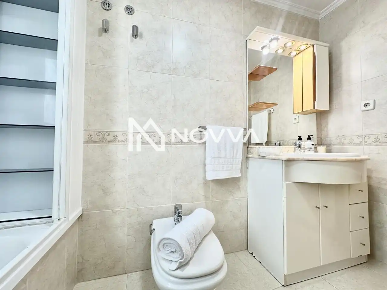Appartamento con piscina in vendita a Poblenou, imagen 23