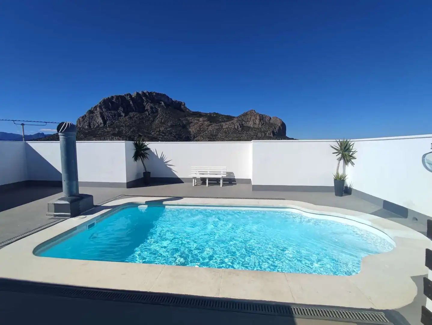 Piscina de Apartamento para compartir en El Verger con Aire acondicionado, Terraza y Amueblado