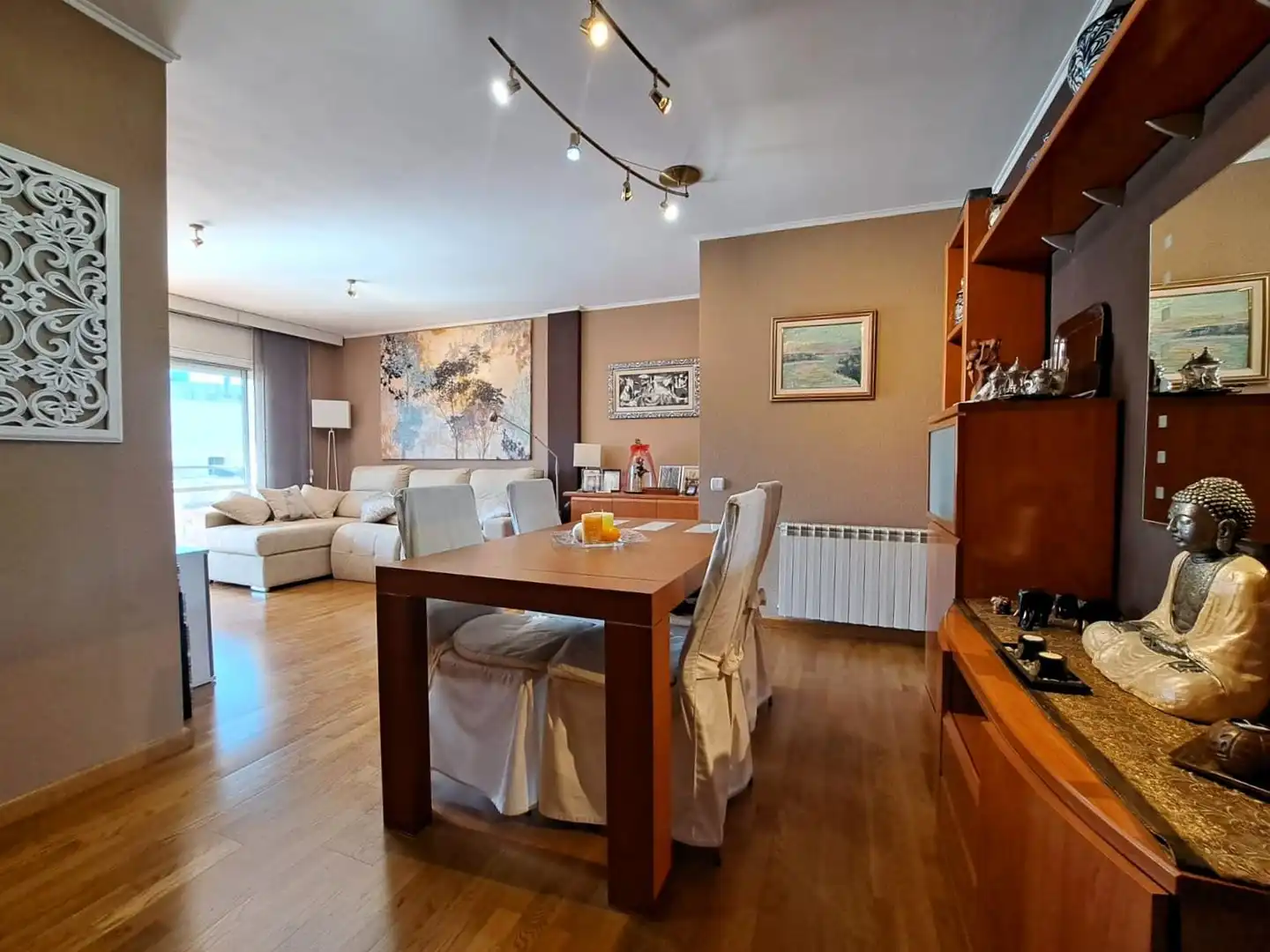 Comedor de Dúplex en venta en Olesa de Montserrat con Aire acondicionado, Calefacción y Jardín privado