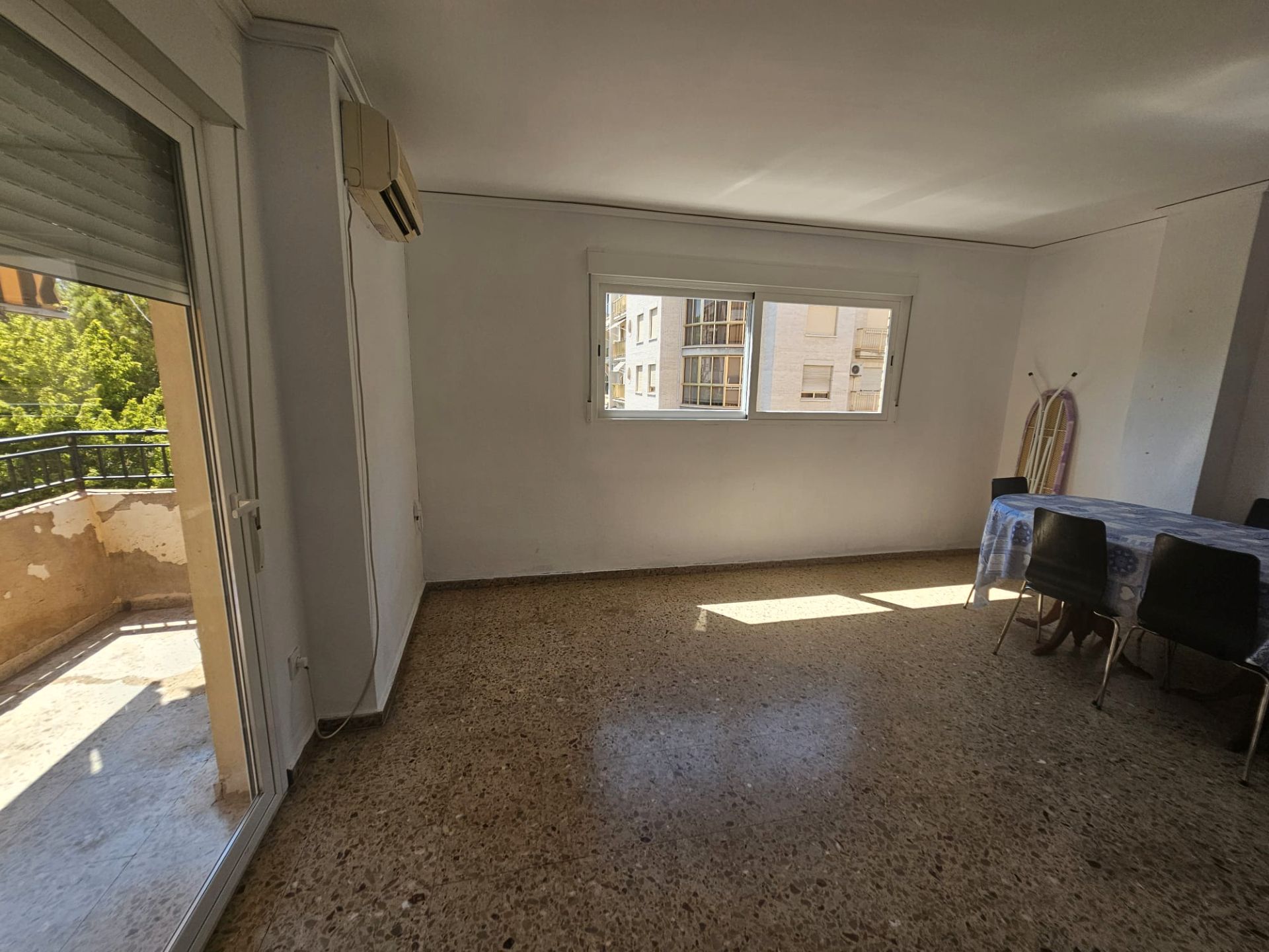 Sala d'estar de Pis en venda en Gandia amb Aire condicionat, Moblat i Balcó