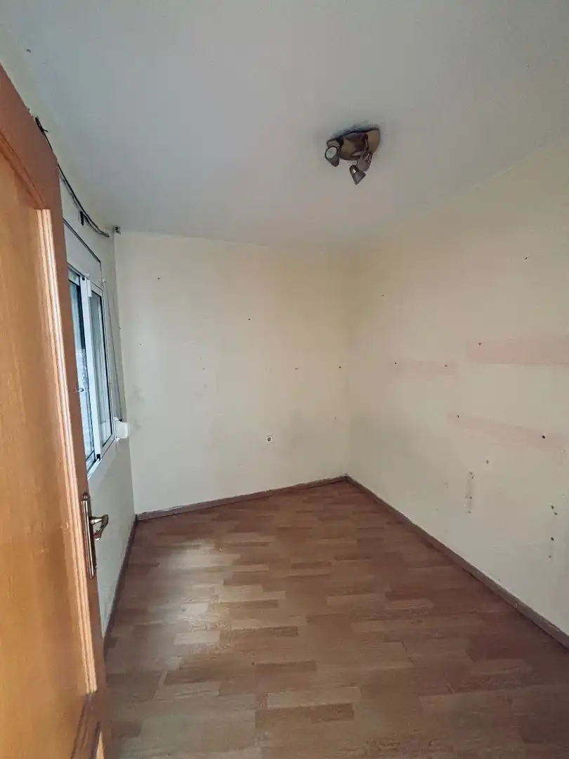 Schlafzimmer von Wohnung zum Verkauf in L'Hospitalet de Llobregat mit Parkett, Terrasse und Balkon