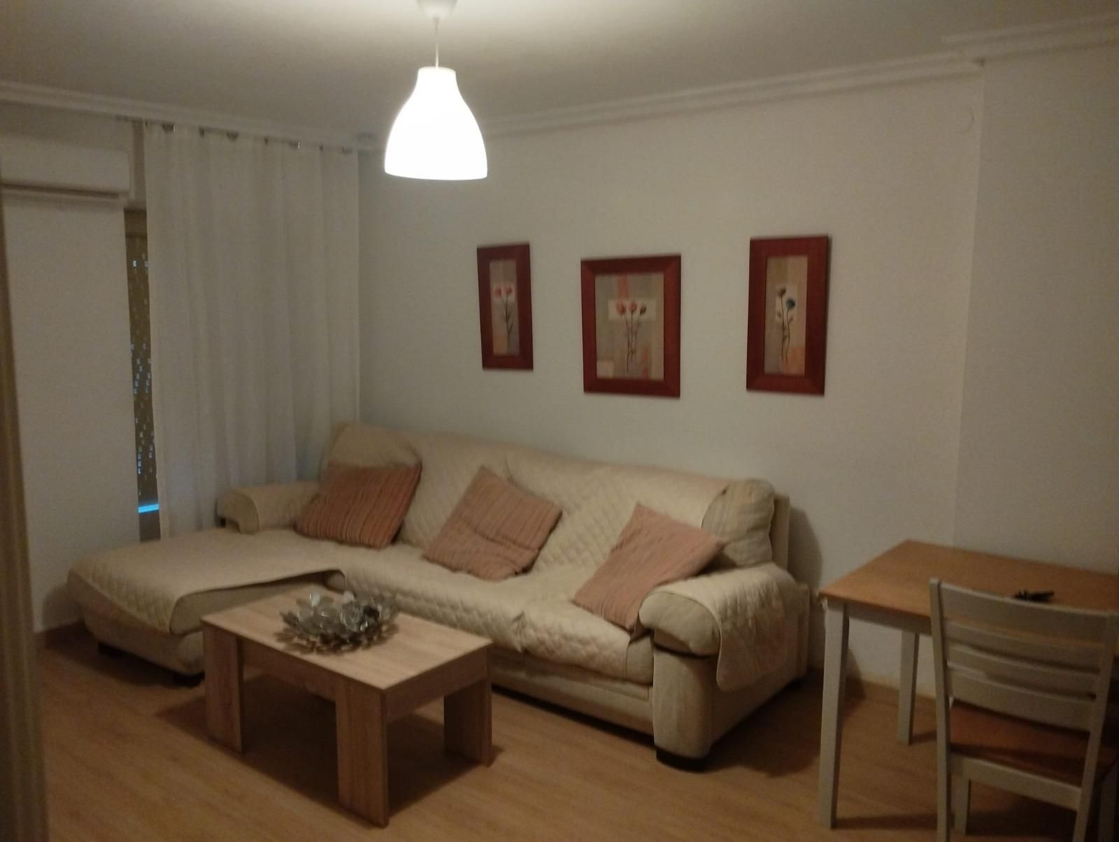Living room of Flat for sale in  Sevilla Capital