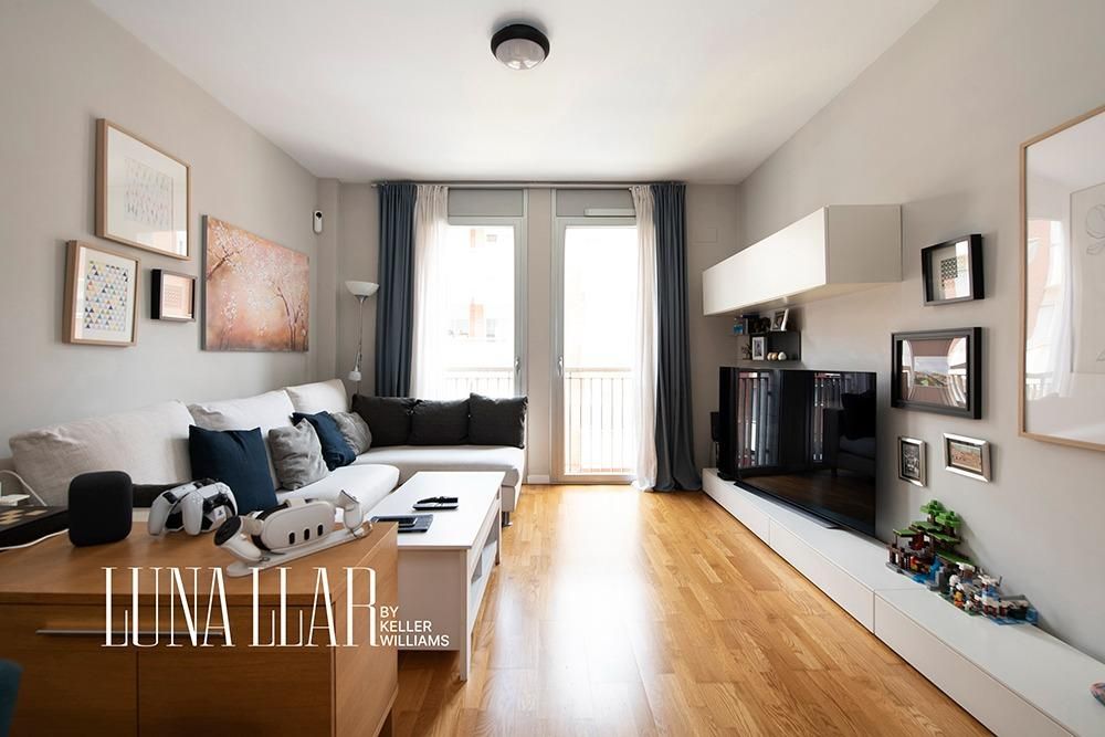 Living room of Flat for sale in Gavà  with Air Conditioner, Heating and Community pool