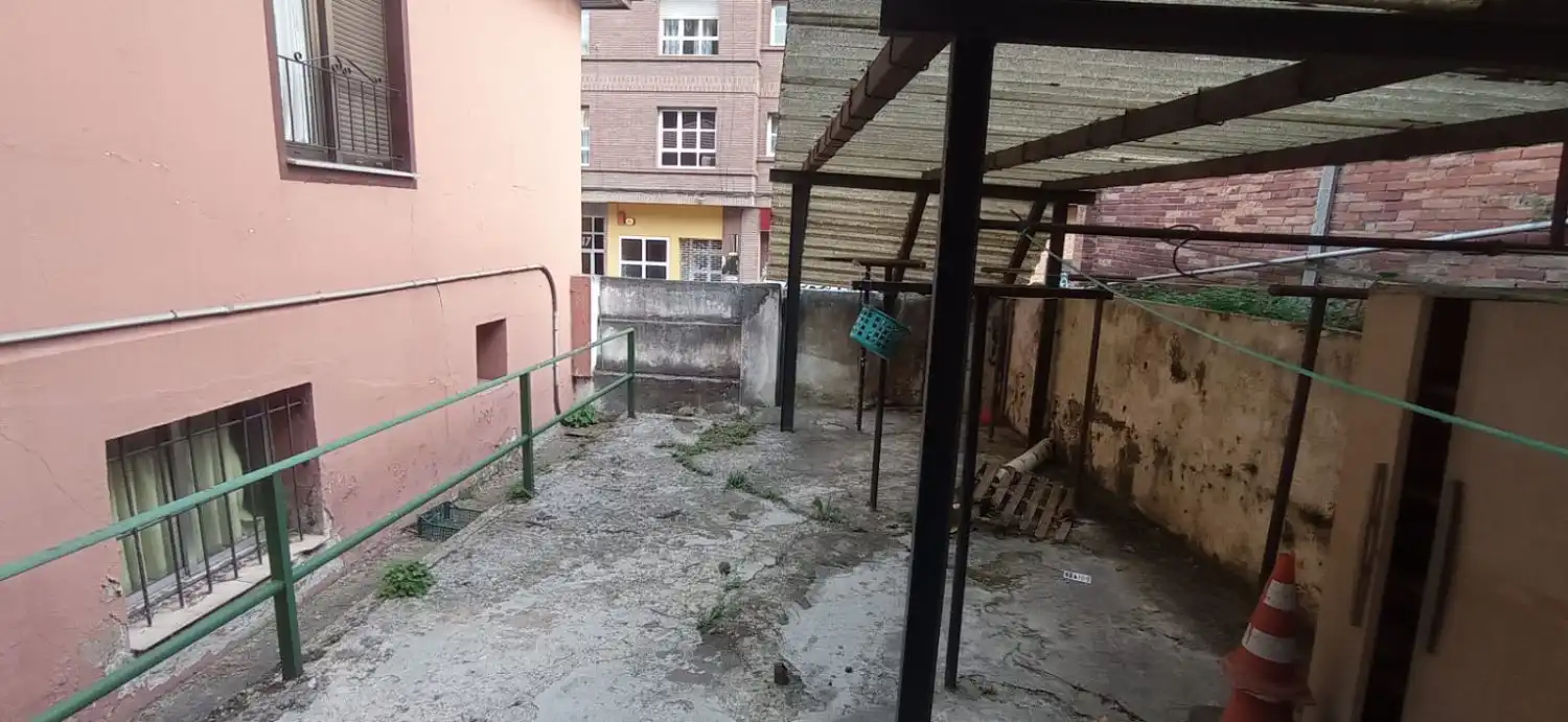 Casa o xalet en venda en Oviedo  amb Calefacció i Parquet