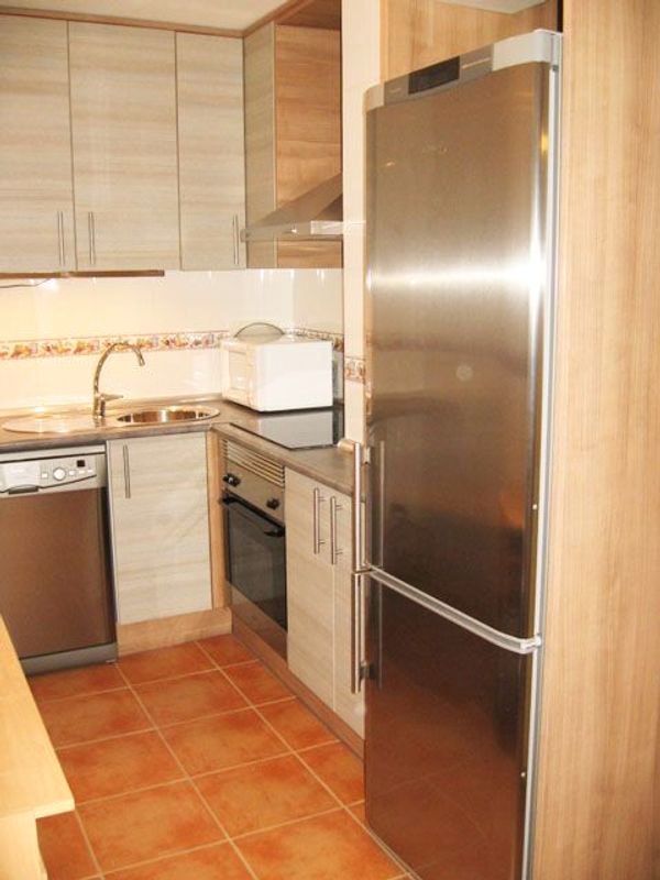 Cuina de Pis de lloguer en Las Rozas de Madrid amb Calefacció, Moblat i Forn