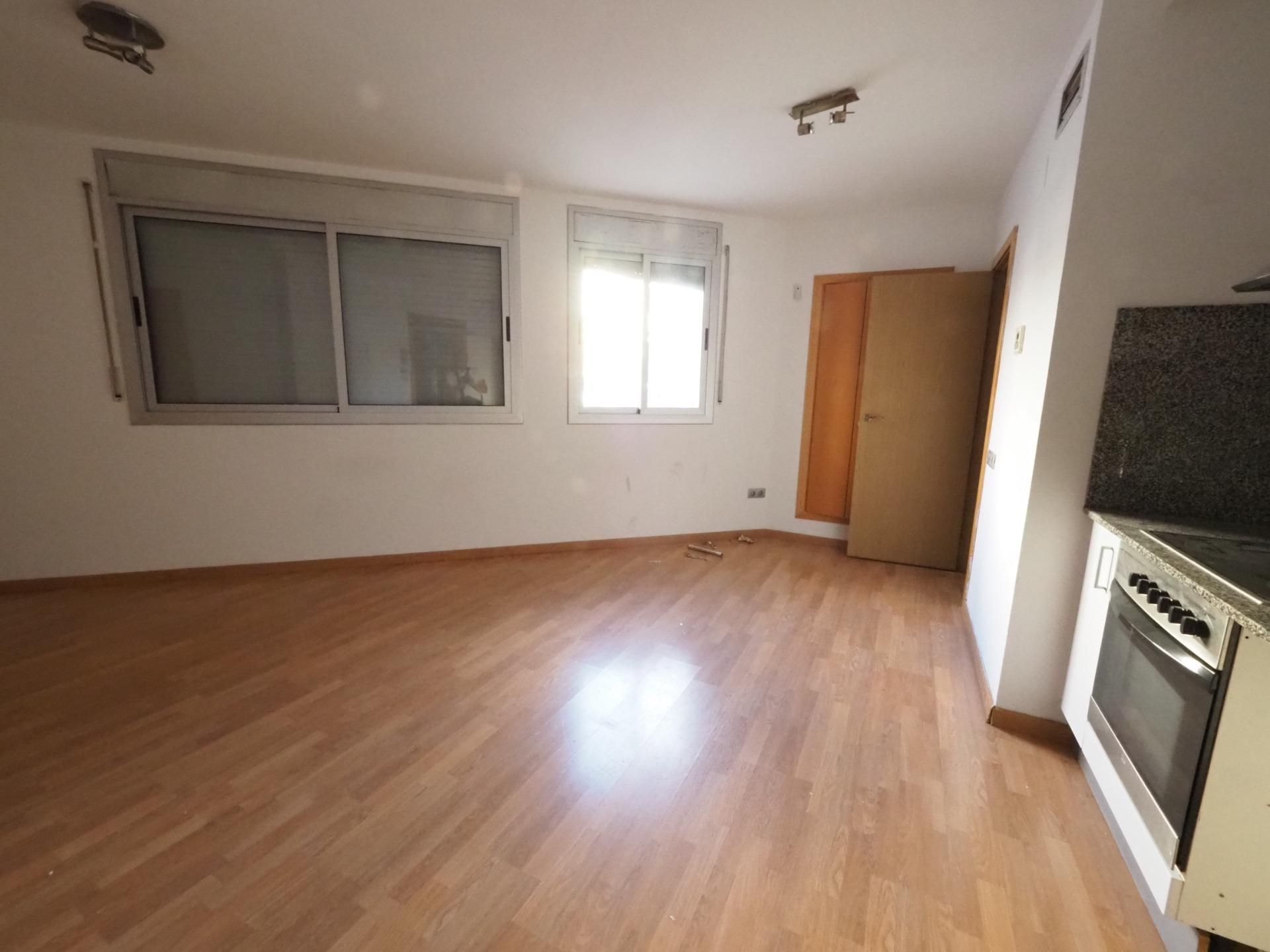 Flat for sale in Terrassa  with Parquet flooring and Terrace