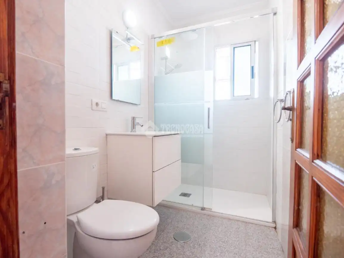 Bathroom of Flat for sale in Santa Cruz de Tenerife  with Balcony