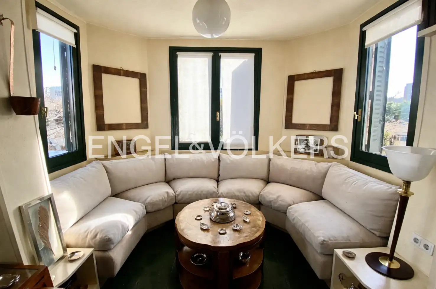 Living room of Houses for sale in Madrid  with Air Conditioner, Heating and Private garden