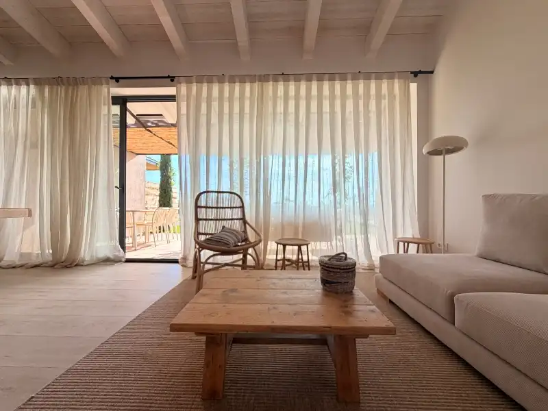 Sala de estar de Casa o chalet de alquiler en Cruïlles, Monells I Sant Sadurní de L'Heura con Aire acondicionado, Calefacción y Jardín privado