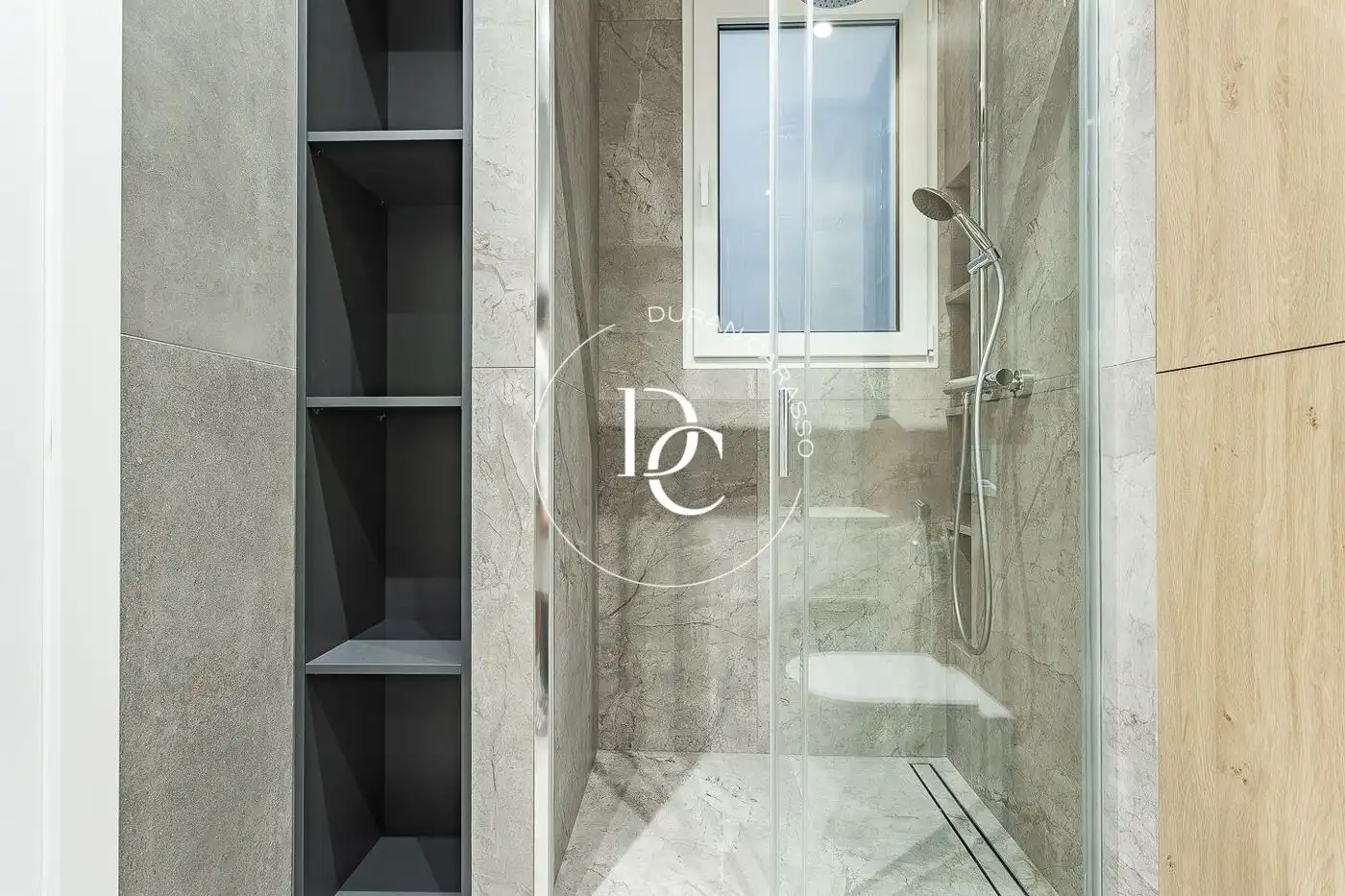 Piso con terraza en venta en Carrer de València, imagen 37