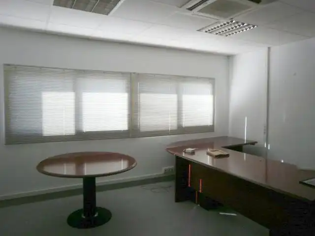 Nau industrial de lloguer en Zizurkil
