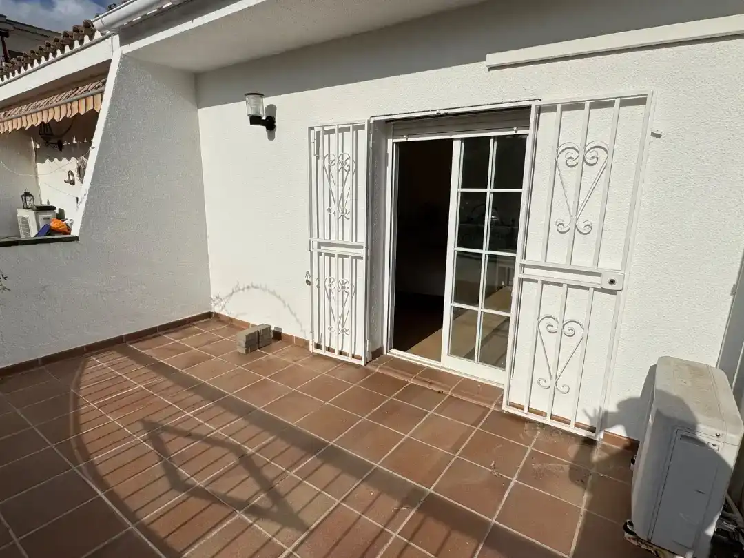 Terrassa de Casa adosada de lloguer en Cunit amb Aire condicionat, Parquet i Traster