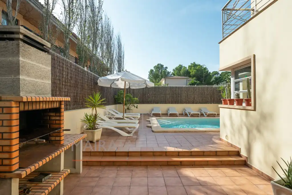 Detached house with garden for sale in Can Picafort, imagen 12