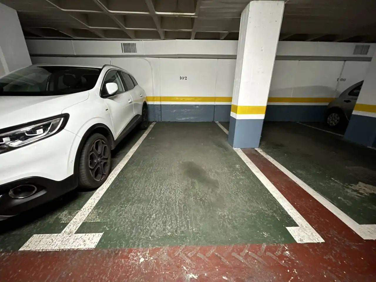 Parkplatz von Garage zur Miete in Barcelona mit Alarm
