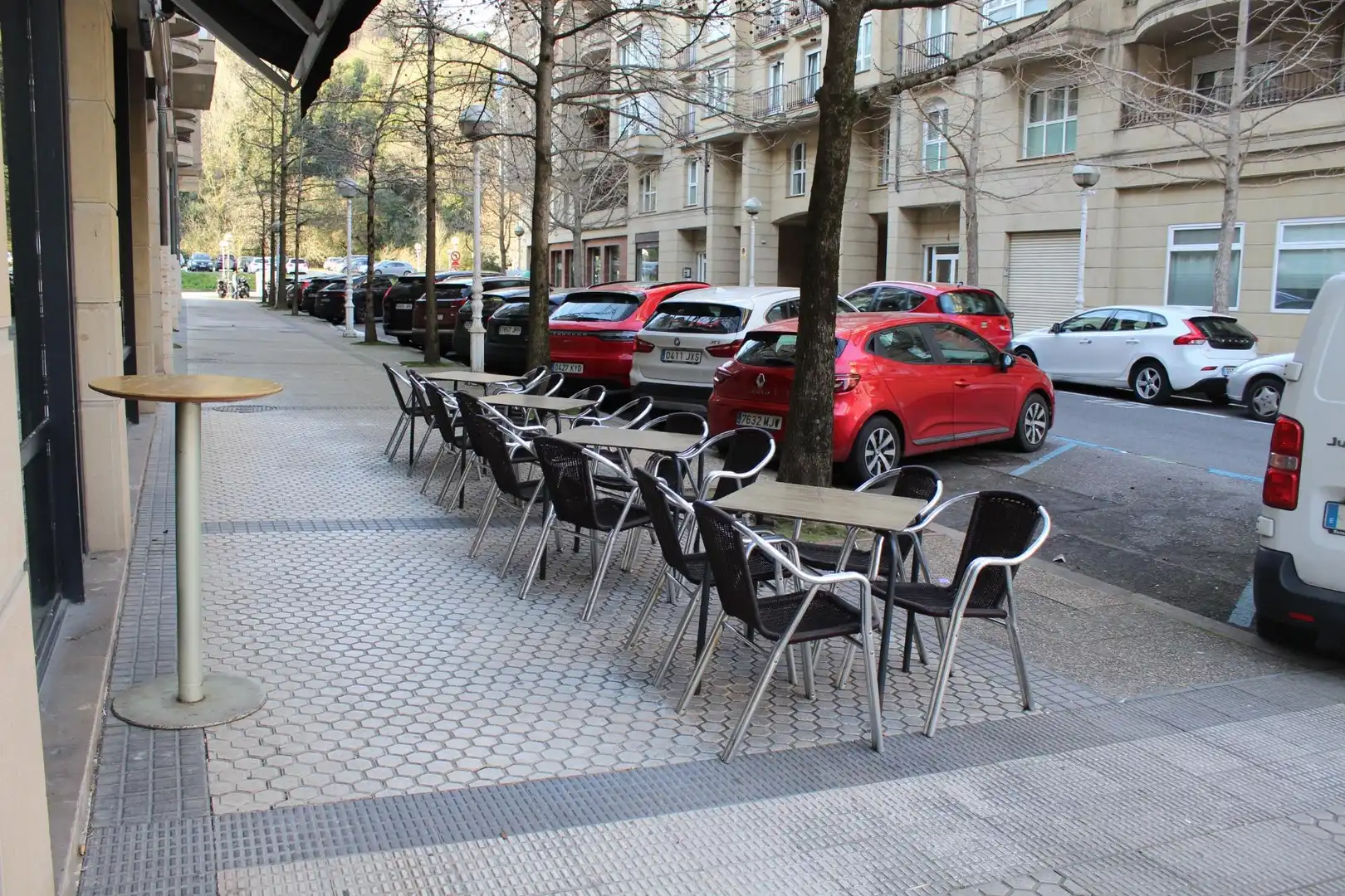 Terrassa de Local en venda en Donostia - San Sebastián  amb Aire condicionat i Moblat