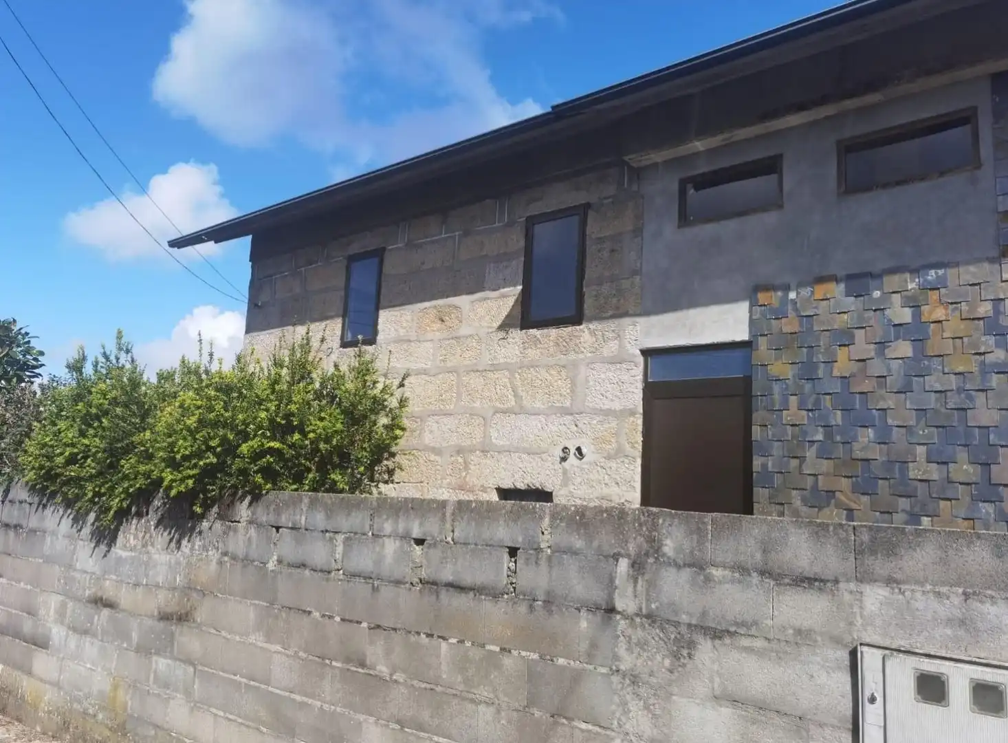 Houses for sale in as Tomadas, Chandebrito