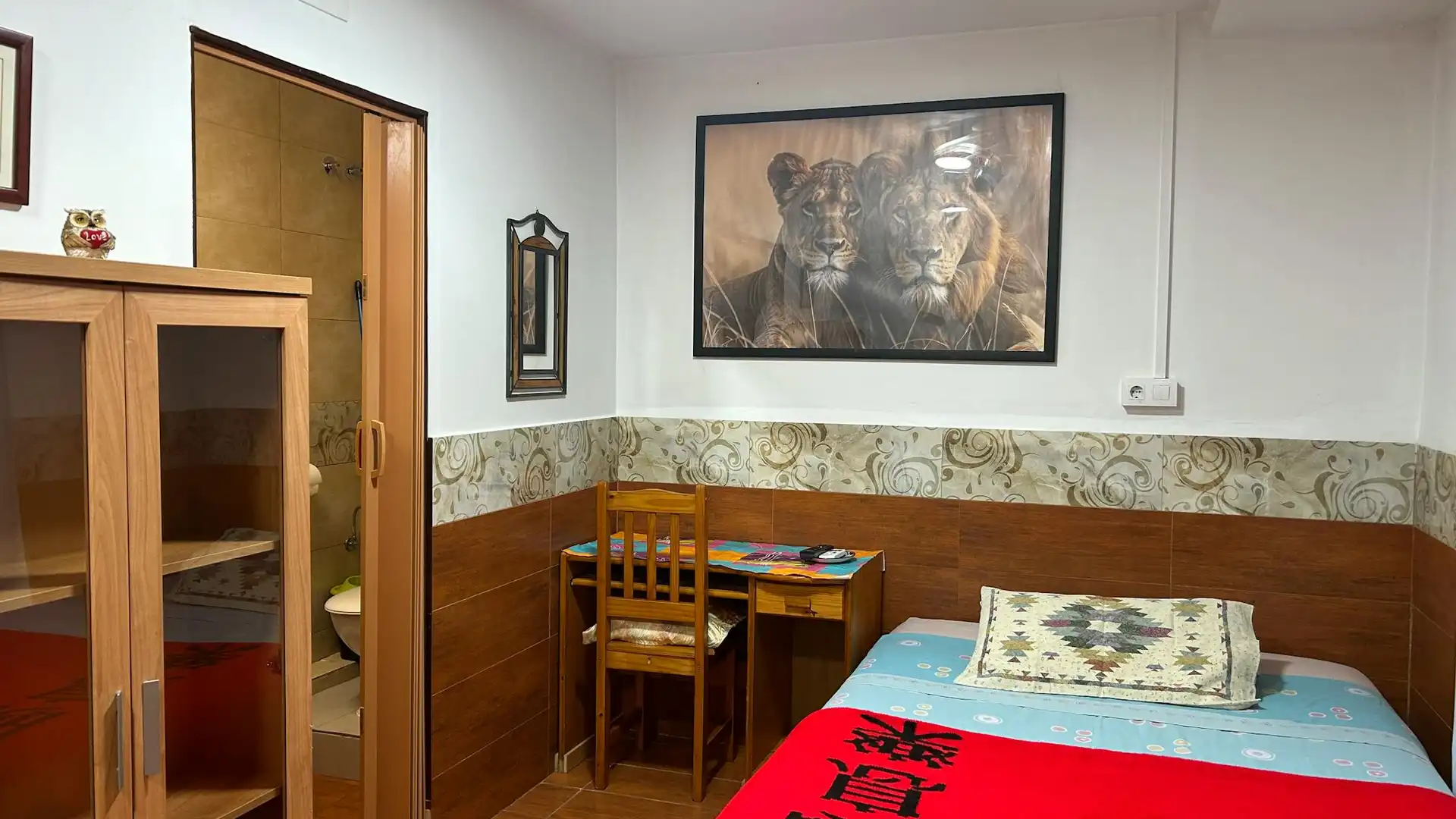 Habitación de Piso de alquiler en L'Hospitalet de Llobregat con Aire acondicionado, Calefacción y Amueblado