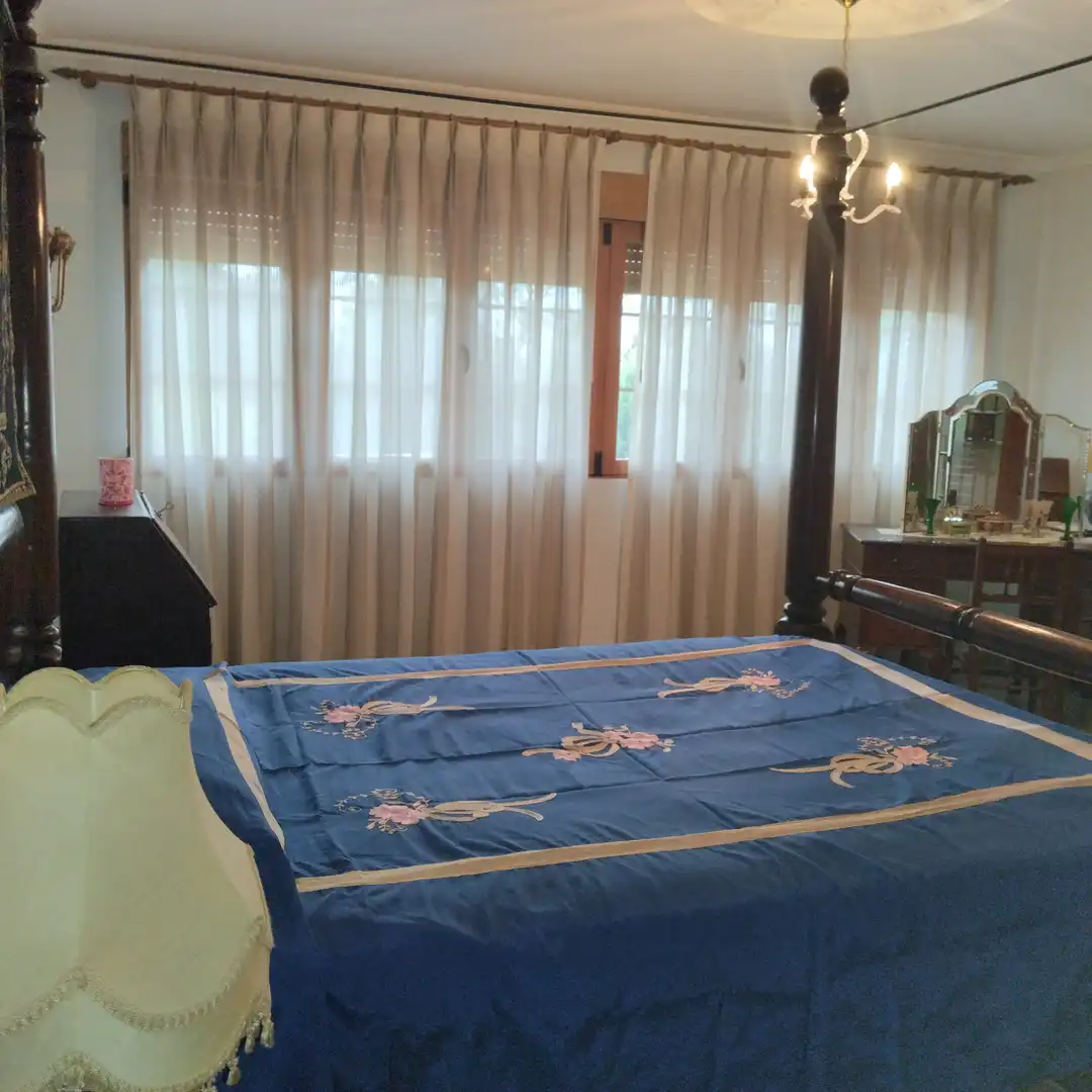 Dormitori de Casa o xalet en venda en El Escorial amb Calefacció, Jardí privat i Parquet