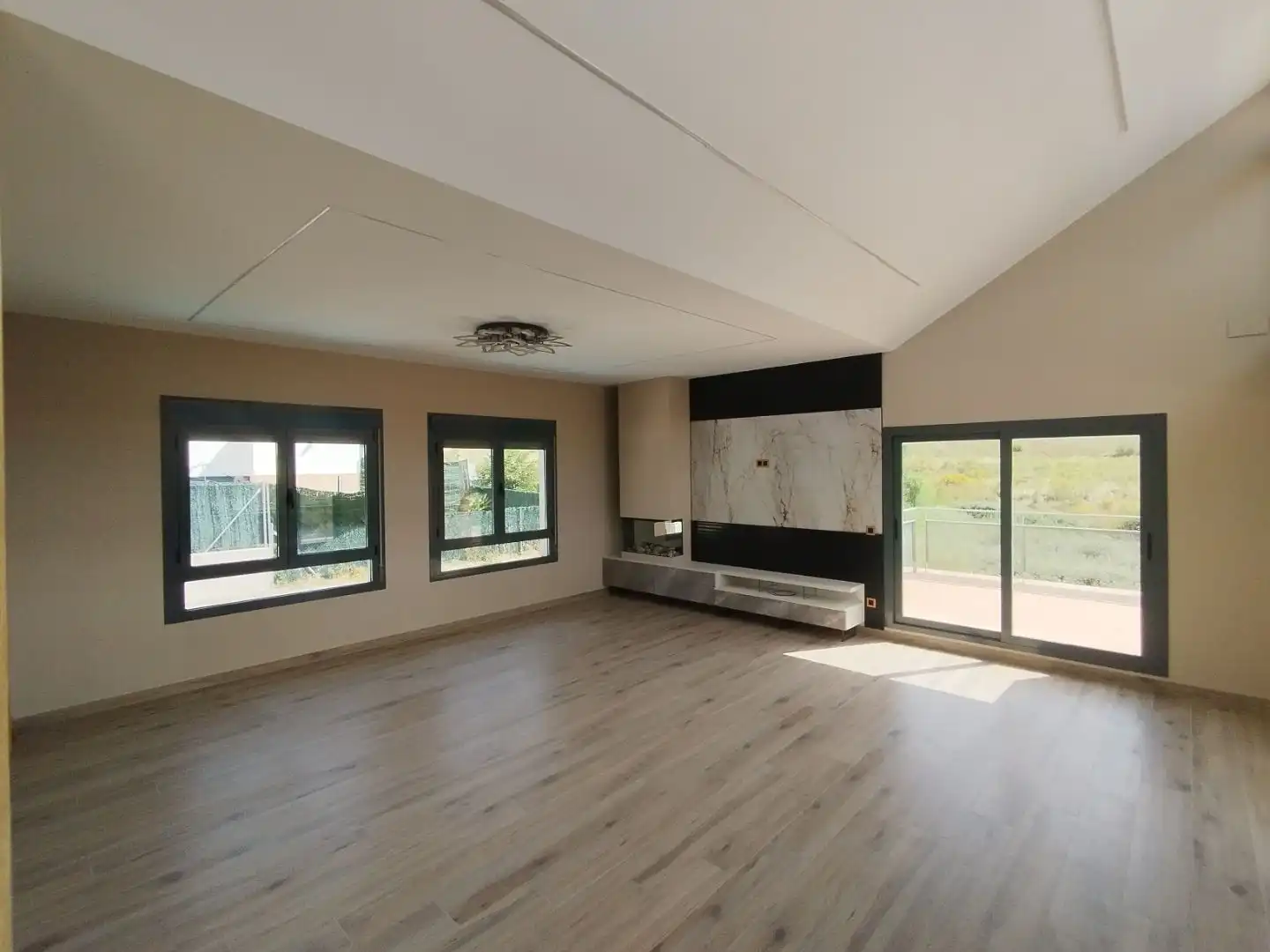 Chalet con jardín en alquiler en Calle de la Calandria 8, imagen 21