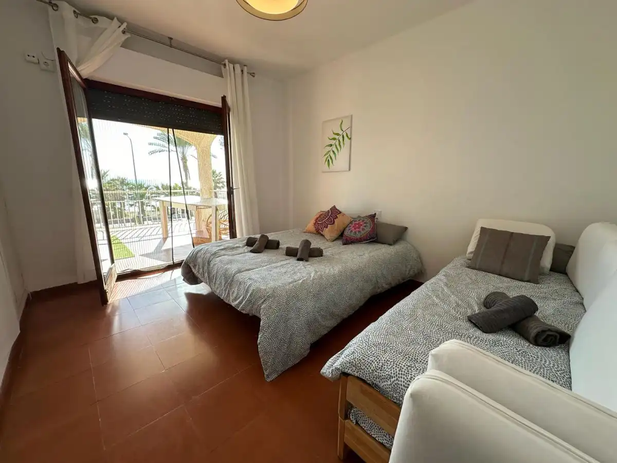 Habitación de Casa o chalet en venta en Benicasim / Benicàssim con Aire acondicionado, Calefacción y Terraza