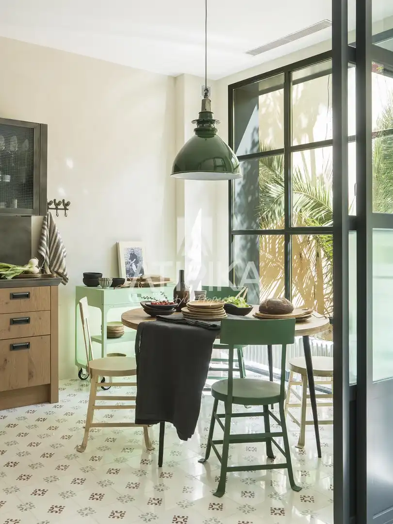 Comedor de Casa o chalet en venta en Barcelona con Aire acondicionado, Calefacción y Trastero