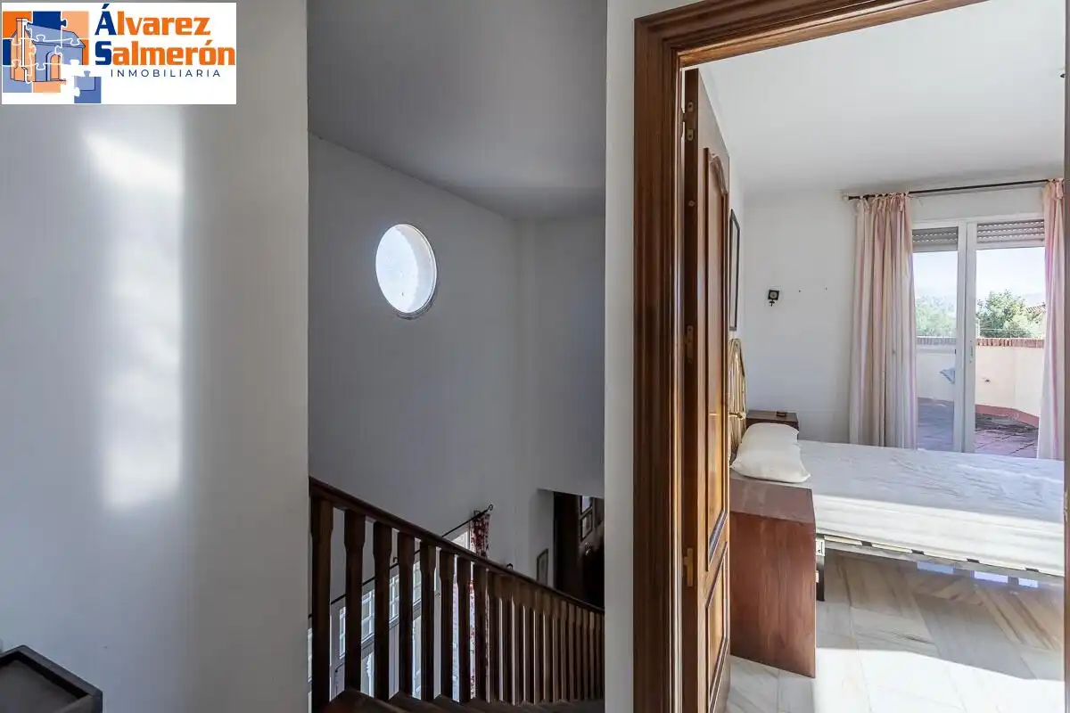 Detached house with pool for sale in Calle del Arache, imagen 32