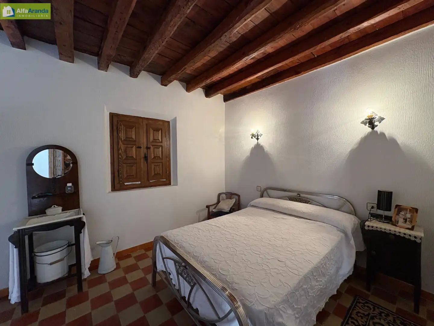 Habitación de Finca rústica en venta en Peñaranda de Duero con Calefacción, Trastero y Amueblado