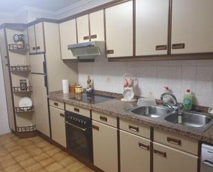 Cuina de Pis en venda en Tapia de Casariego amb Calefacció, Terrassa i Traster