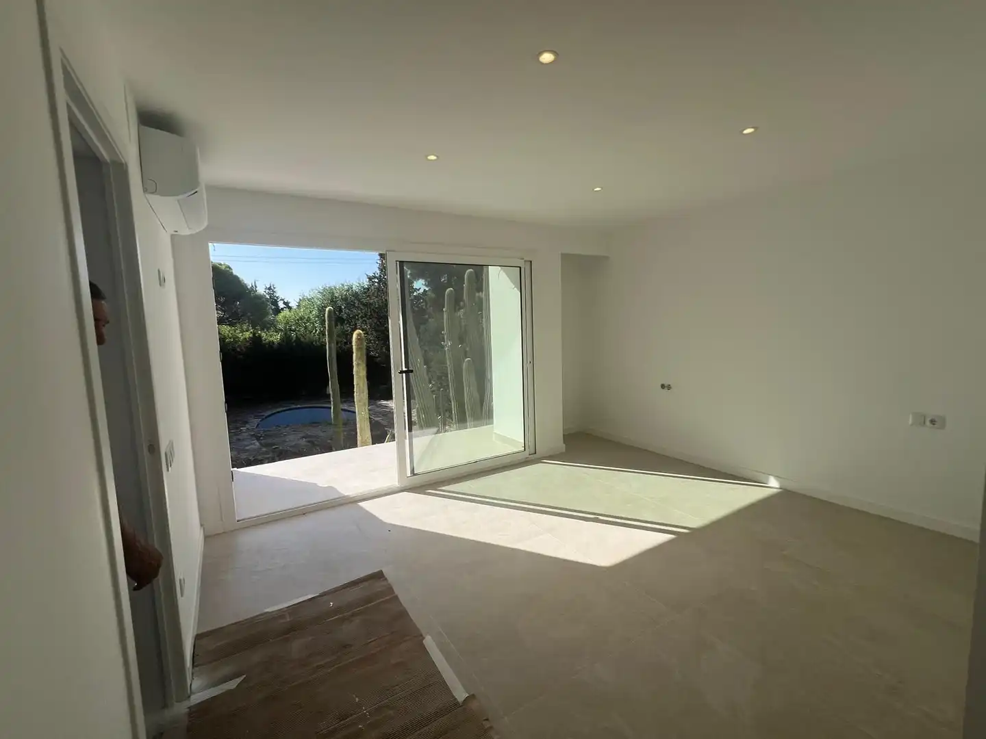 Habitación de Casa adosada en venta en Sant Pere de Ribes con Aire acondicionado, Calefacción y Jardín privado
